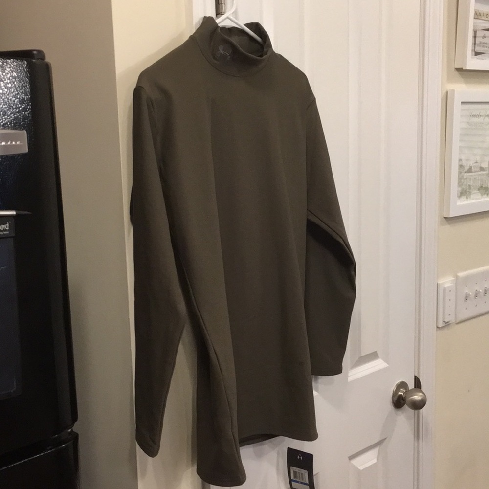 Under Armor cold gear (New with tags)